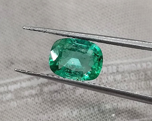 Natural Emerald 1.14ct Medium Vivid Electric Green SGL Certificate Cushion Cut Minor Oiled Gemstone