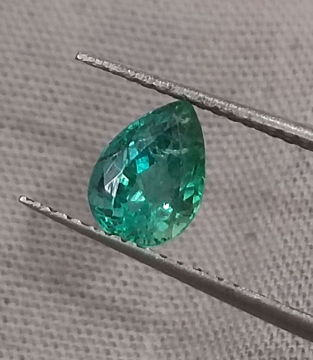 Certified 1.04ct Natural Zambian Emerald.