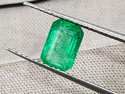 GSI Certified 1.37ct Panjshir Emerald Medium Intense Green Natural Earth Mined Gemstone