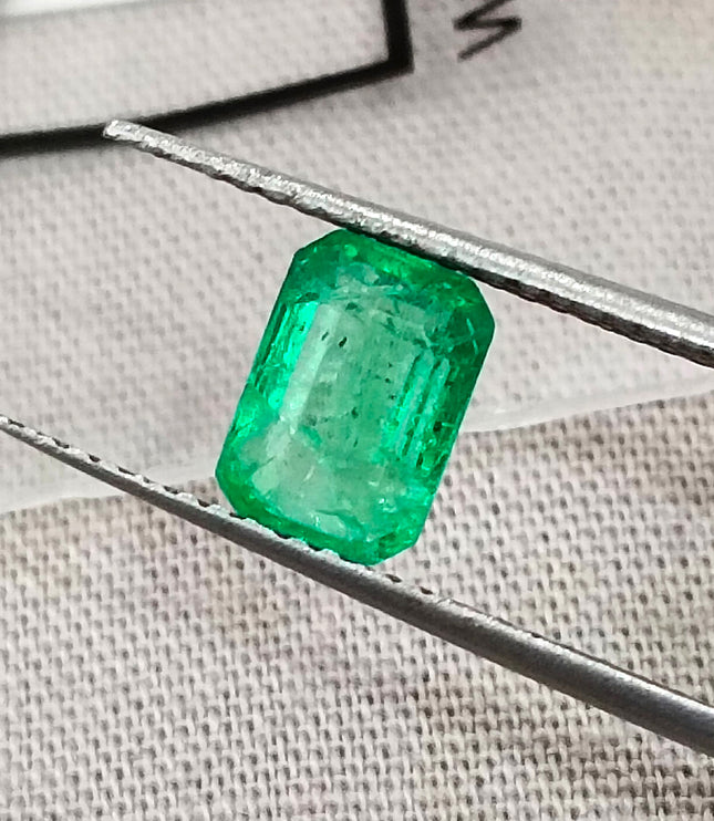 GSI Certified 1.37ct Panjshir Emerald Medium Intense Green Natural Earth Mined Gemstone