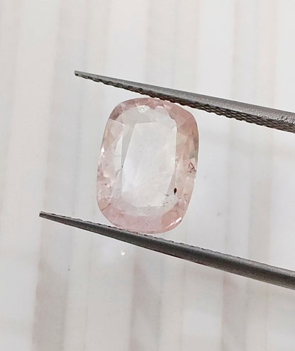 3.05ct IGI Certified Padparadscha Sapphire, 100% Natural Untreated Gemstone