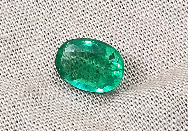 GSI Certified 1.24ct Vivid Green Oval Cut Zambian Emerald Minor Oiled Loose Gemstone