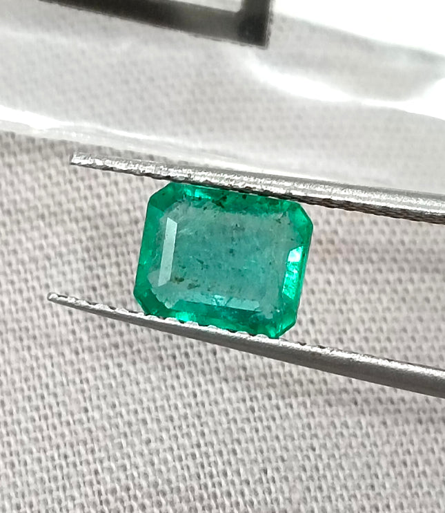 Certified 1.15ct Natural Zambian Emerald Stone.