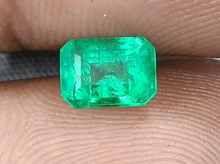 Panjshir Emerald 1.32ct Natural Certified Bright Neon Green Emerald Cut Loose Stone