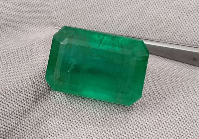 Huge 29.19ct Swat Emerald, Medium Deep Velvet Green Minor oiled Loose Gemstone.