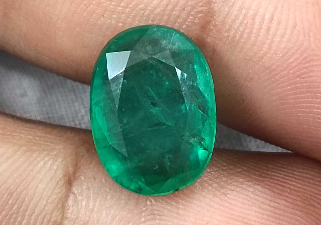 Big 7.48ct Panjshir Emerald, Medium Spring Green Oval Cut Natural Minor Oiled Loose Gemstone