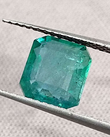 2.09ct Medium deep green Zambian emerald natural minor oiled loose gemstone.