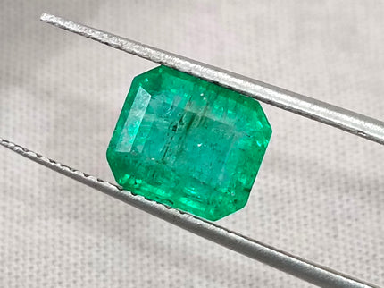 Zambian Emerald 2.30ct Intense Spring Green Octagon Cut Loose Gemstone