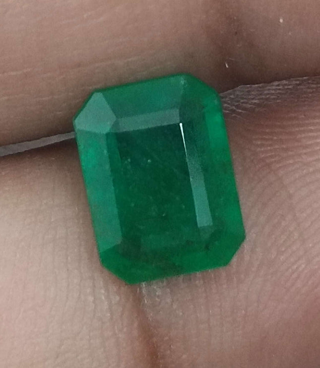 2.20ct Certified Zambian Natural Emerald Stone.