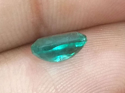 1.26ct Certified Natural Zambian Emerald Eye Clean Oval Cut Loose Gemstone