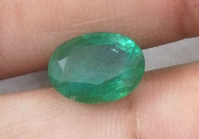 3.82ct GSI Certified Medium Green Zambian Emerald Minor Oiled Loose Gemstone
