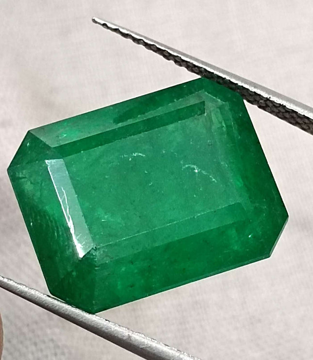 11.92ct Swat Emerald, Deep Vivid Green Natural Gemstone