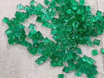 Emerald Lot Calibrated 16.20ct Medium Deep Vivid Green Princess Cut mm sizes Loose Gemstones