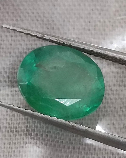 GSI certified 2.47ct Medium Pure Green Natural Zambian Emerald Minor Oiled Loose Gemstone