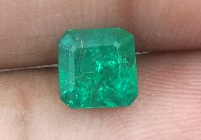 1.46ct GSI Certified Vivid Green Zambian Emerald Minor Oiled Loose Gemstone