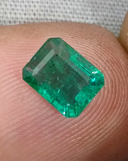 1.27ct Quality Natural Zambian Emerald Stone Deep green Gemstone