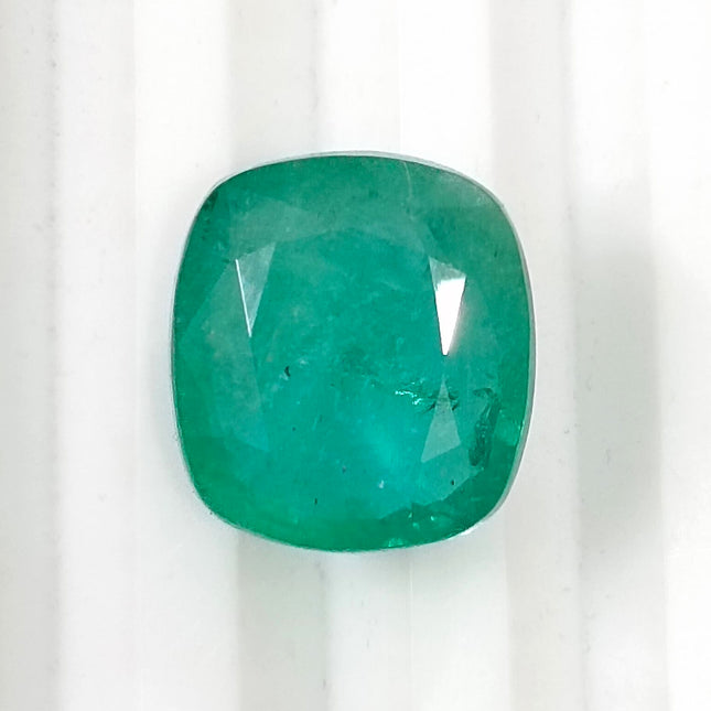 6.86ct Zambian Emerald, Natural Medium Green Stone