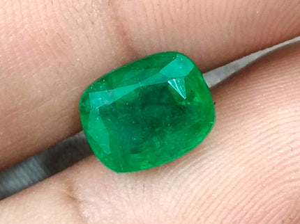 Zambian Emerald 3.34ct Certified Natural Medium Deep vivid Green Cushion Cut Loose Gemstone