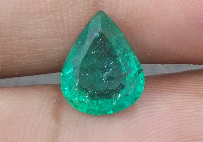 GSI Certified 2.65ct Medium Deep Pure Golden Green Natural Emerald Loose Gemstone