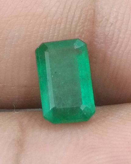 1.66 GSI Certified Vivid Deep Green Swat Emerald Minor Oiled Loose Gemstone