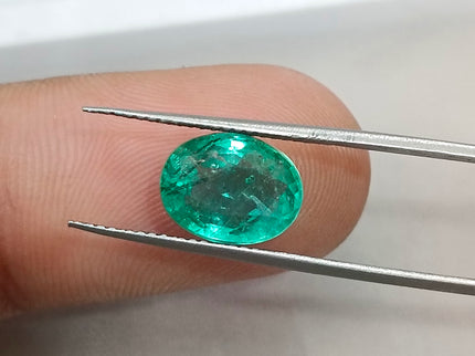 2.90ct Natural Emerald Bright Pastel Green Oval Cut Minor Oil Stone