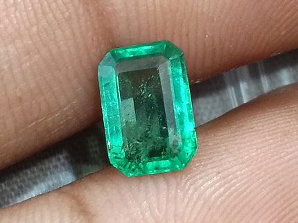 Panjshir Emerald 1.35ct Medium Green SGL Certified Octagon Cut Minor Oiled Gemstone