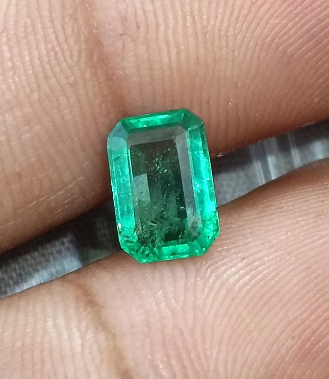 Panjshir Emerald 1.35ct Medium Green SGL Certified Octagon Cut Minor Oiled Gemstone