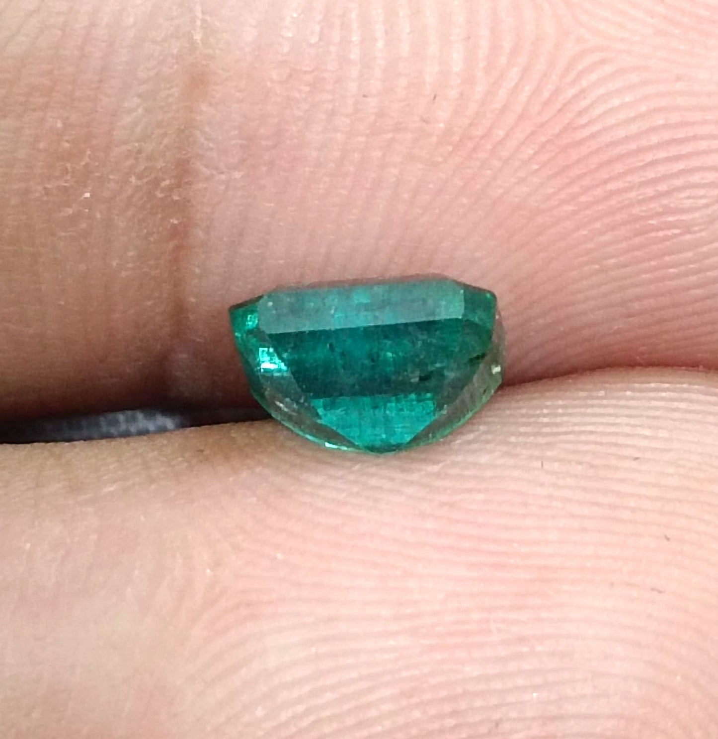 1.57ct Zambian Emerald, 100% Natural Gem