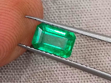 Vivid Green Zambian Emerald 0.98ct Natural Certified Octagon Cut Loose Gemstone