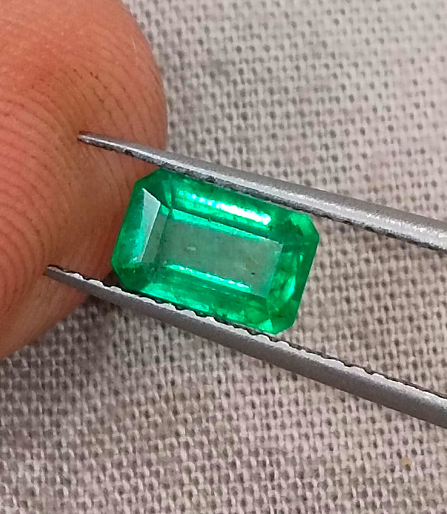 Vivid Green Zambian Emerald 0.98ct Natural Certified Octagon Cut Loose Gemstone