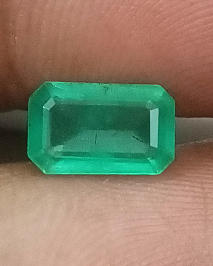 GSI Certified 1.52ct Medium Light Green Natural Zambian Emerald Minor Oiled Loose Gemstone
