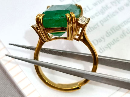 8.36ct Natural Emerald Ring Set with 0.38ct Diamonds(CVD) 925 Silver Gold Plated