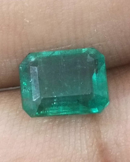 GSI certified 2.76ct Deep metal Green Zambian Emerald Minor Oiled Loose Gemstone