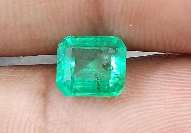 GSI Certified 1.51ct Medium Green Emerald Cut Natural Zambian Emerald Minor Oiled Loose Gemstone