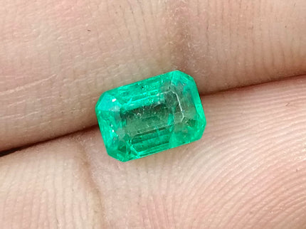 GSI Certified 1.37ct Panjshir Emerald Medium Intense Green Natural Earth Mined Gemstone
