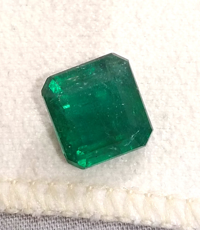 7.62ct Deep Vivid Green Zambian Emerald, Natural Gemstone