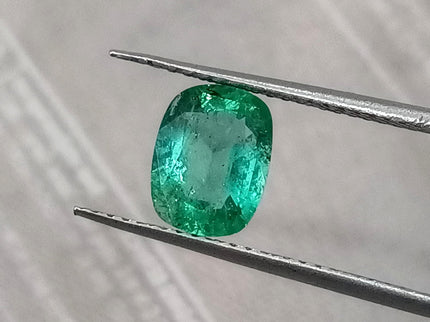 Natural Emerald 1.14ct Medium Vivid Electric Green SGL Certificate Cushion Cut Minor Oiled Gemstone