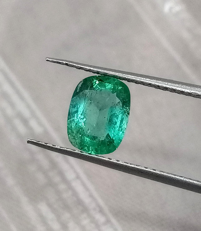Natural Emerald 1.14ct Medium Vivid Electric Green SGL Certificate Cushion Cut Minor Oiled Gemstone
