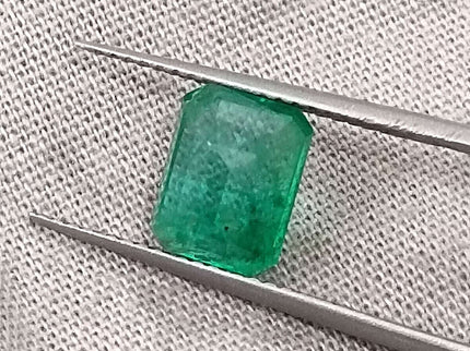 GSI Certified 1.76ct Natural Zambian Emerald Stone