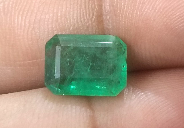3.94ct GSI USA Certified Medium Green Zambian Emerald Minor Oiled Loose Gemstone