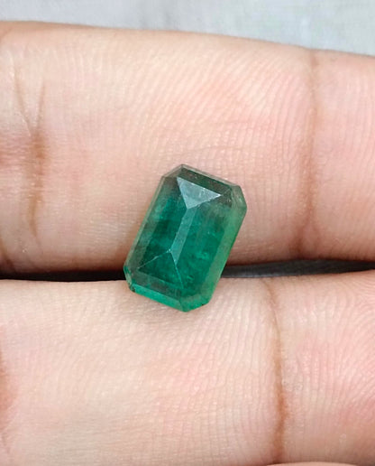 3.22ct Zambian Emerald, 100% Natural Earth Mined Gemstones.