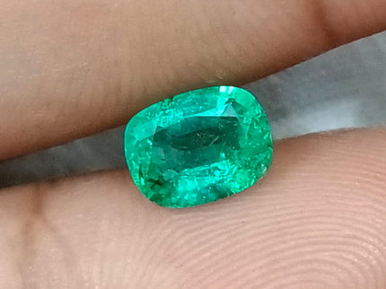 Natural Emerald 1.14ct Medium Vivid Electric Green SGL Certificate Cushion Cut Minor Oiled Gemstone