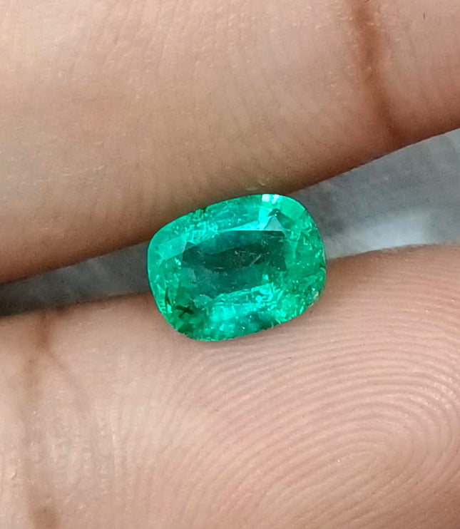 Natural Emerald 1.14ct Medium Vivid Electric Green SGL Certificate Cushion Cut Minor Oiled Gemstone