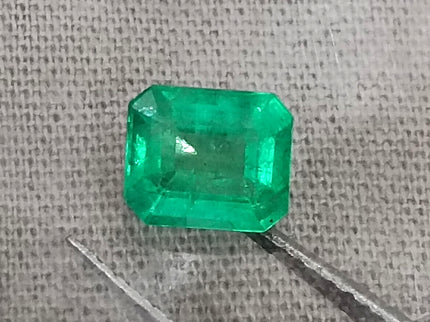 Panjshir Emerald 1.07ct Natural Certified Neon Green Emerald Cut Loose Gemstones