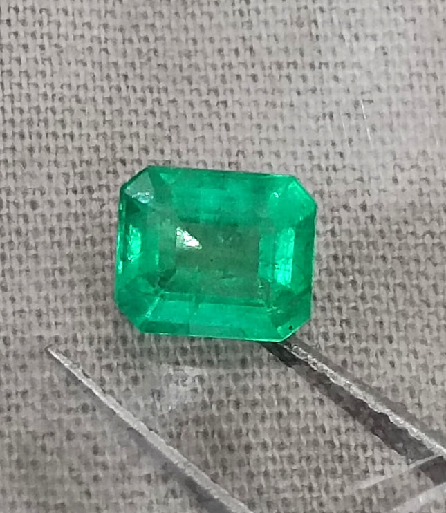 Panjshir Emerald 1.07ct Natural Certified Neon Green Emerald Cut Loose Gemstones