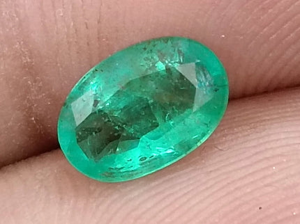 1.36ct Natural Emerald Medium Velvet Green Zambian Oval Cut Loose Gemstone