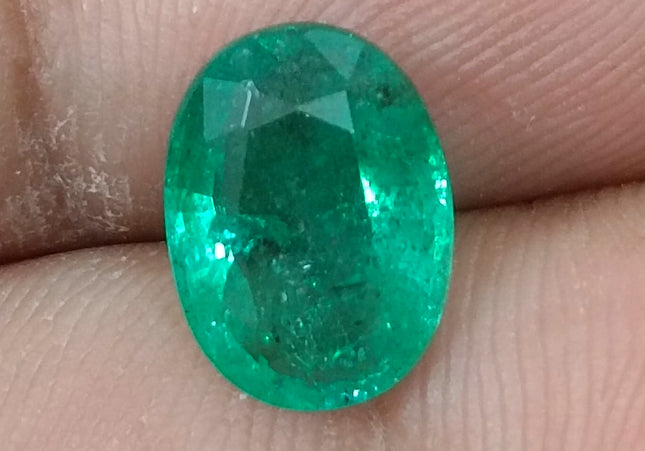 GSI Certified 2.68ct Water Green Emerald, Natural earth mined Gemstone