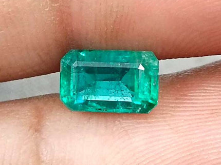 1.83ct Natural Emerald GSI Certified Octagon Cut Minor Oiled Loose Gemstone