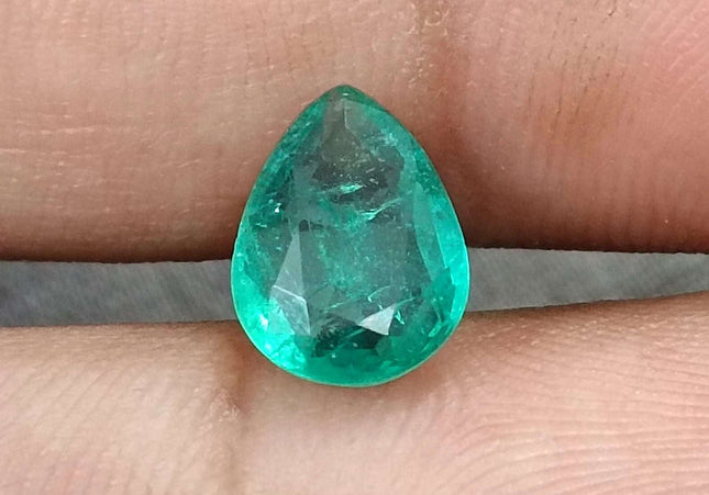 GSI Certified 1.65ct Medium Green Zambian Emerald Minor Oiled Loose Gemstone