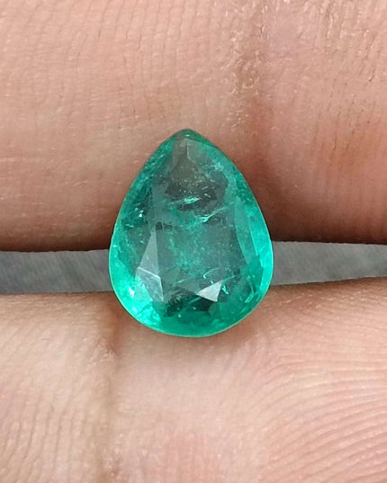 GSI Certified 1.65ct Medium Green Zambian Emerald Minor Oiled Loose Gemstone